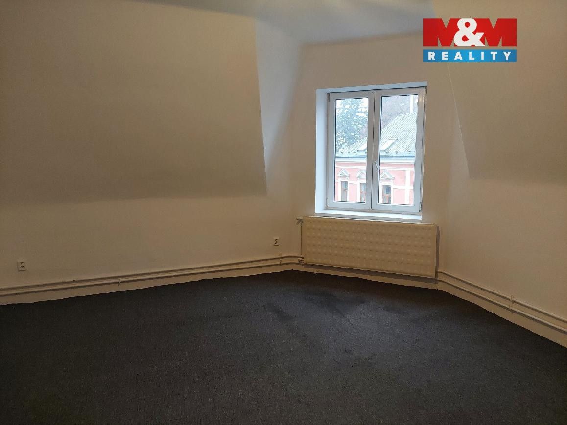 Pronájem bytu 3+1 106 m² - foto 12