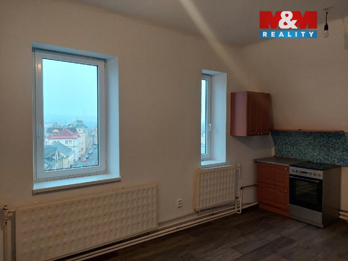 Pronájem bytu 3+1 106 m² - foto 13