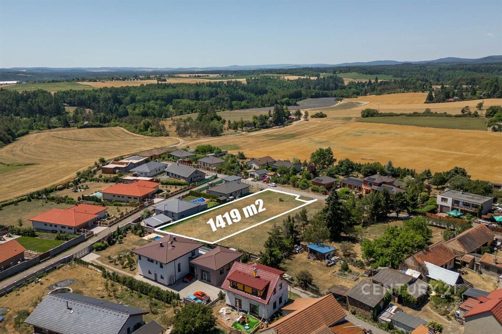 Prodej pozemku 1419 m² - foto 1