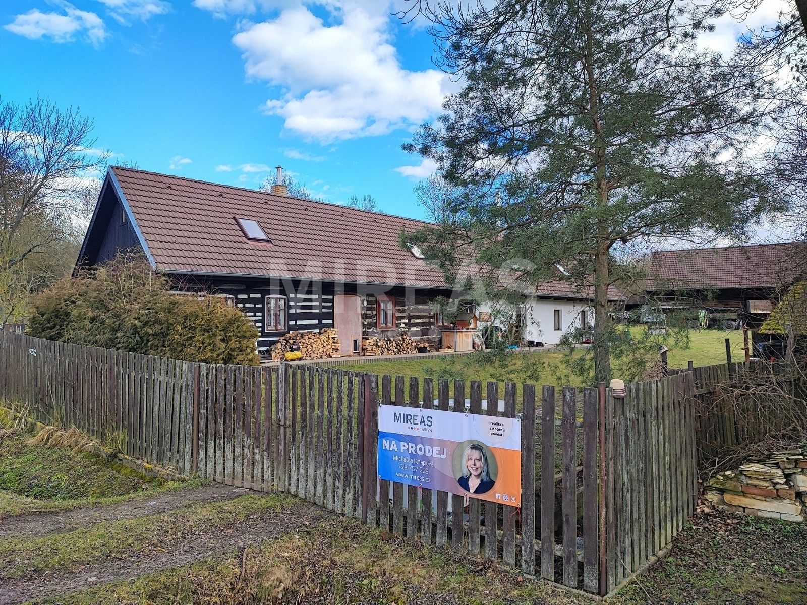 Prodej domu 185 m² - foto 1
