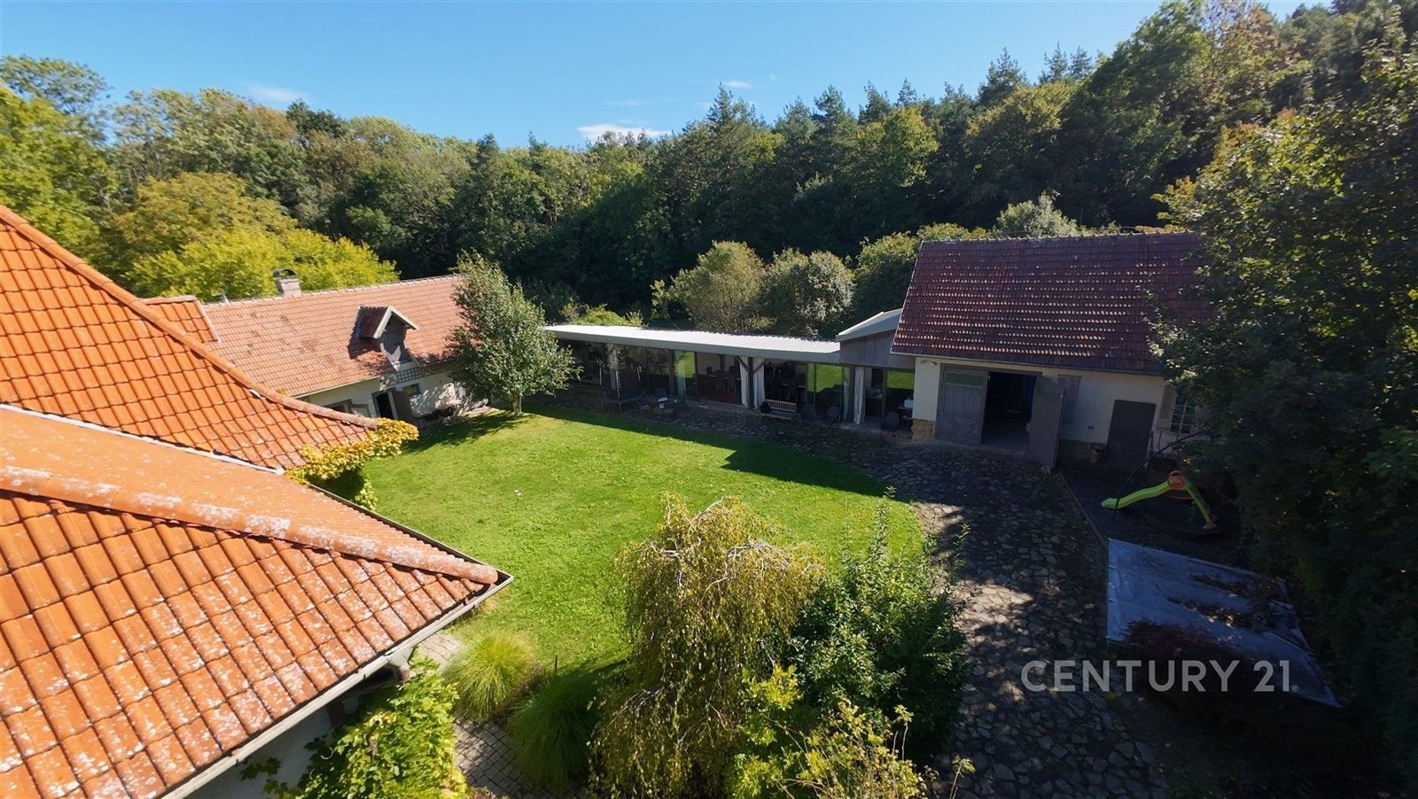 Prodej domu 600 m² - foto 1