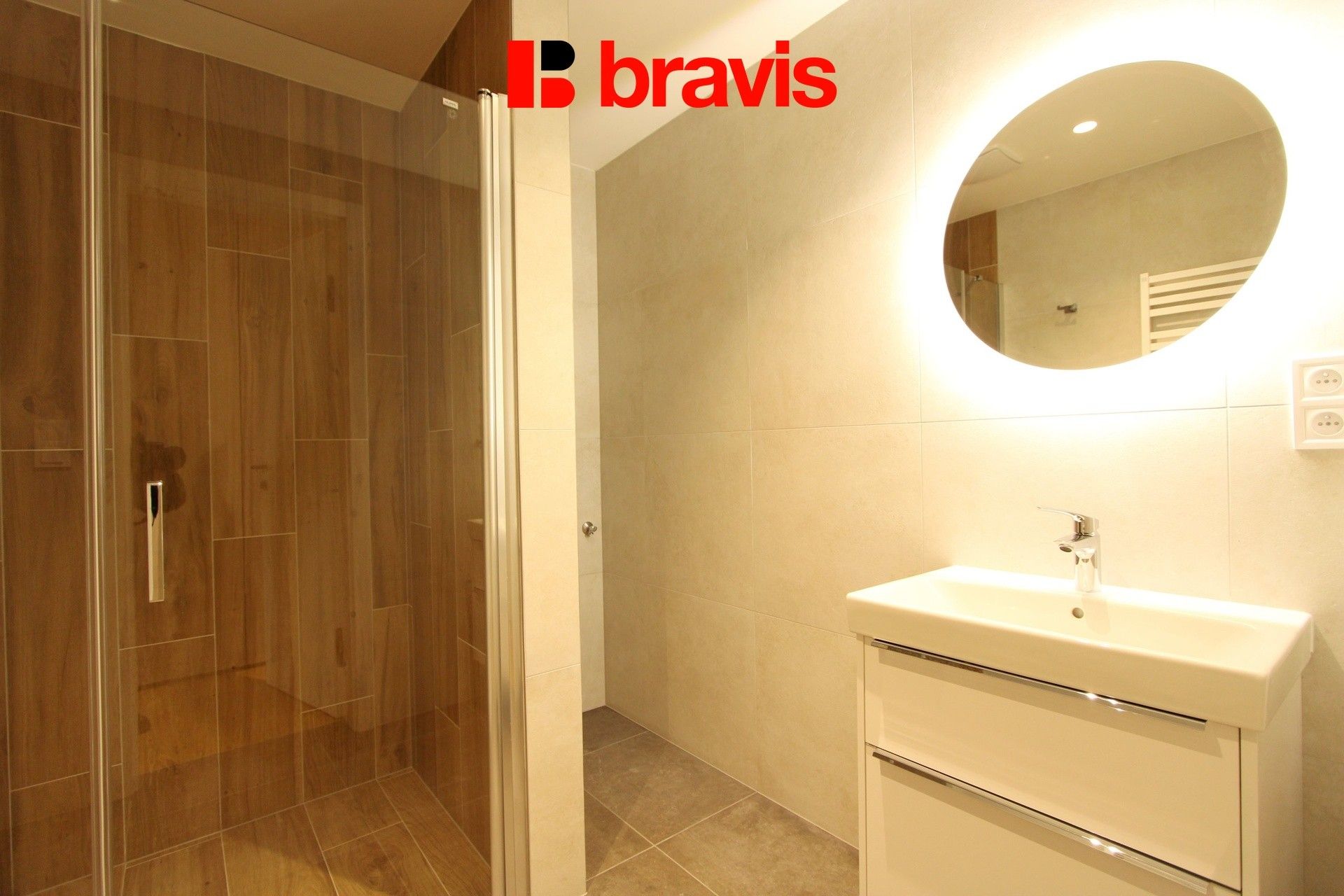 Pronájem bytu 2+kk 56 m² - foto 3