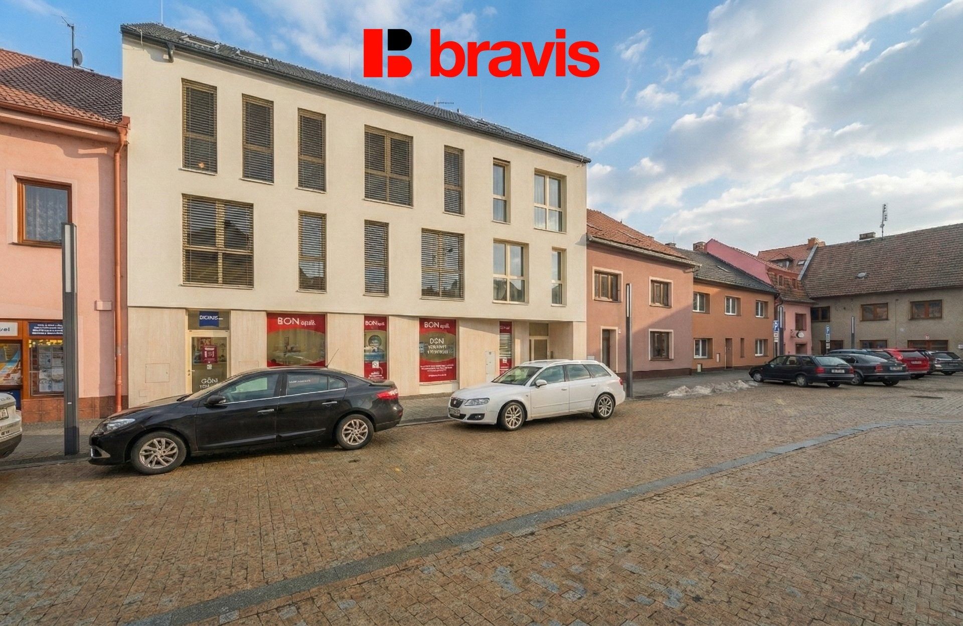 Pronájem bytu 2+kk 56 m² - foto 2