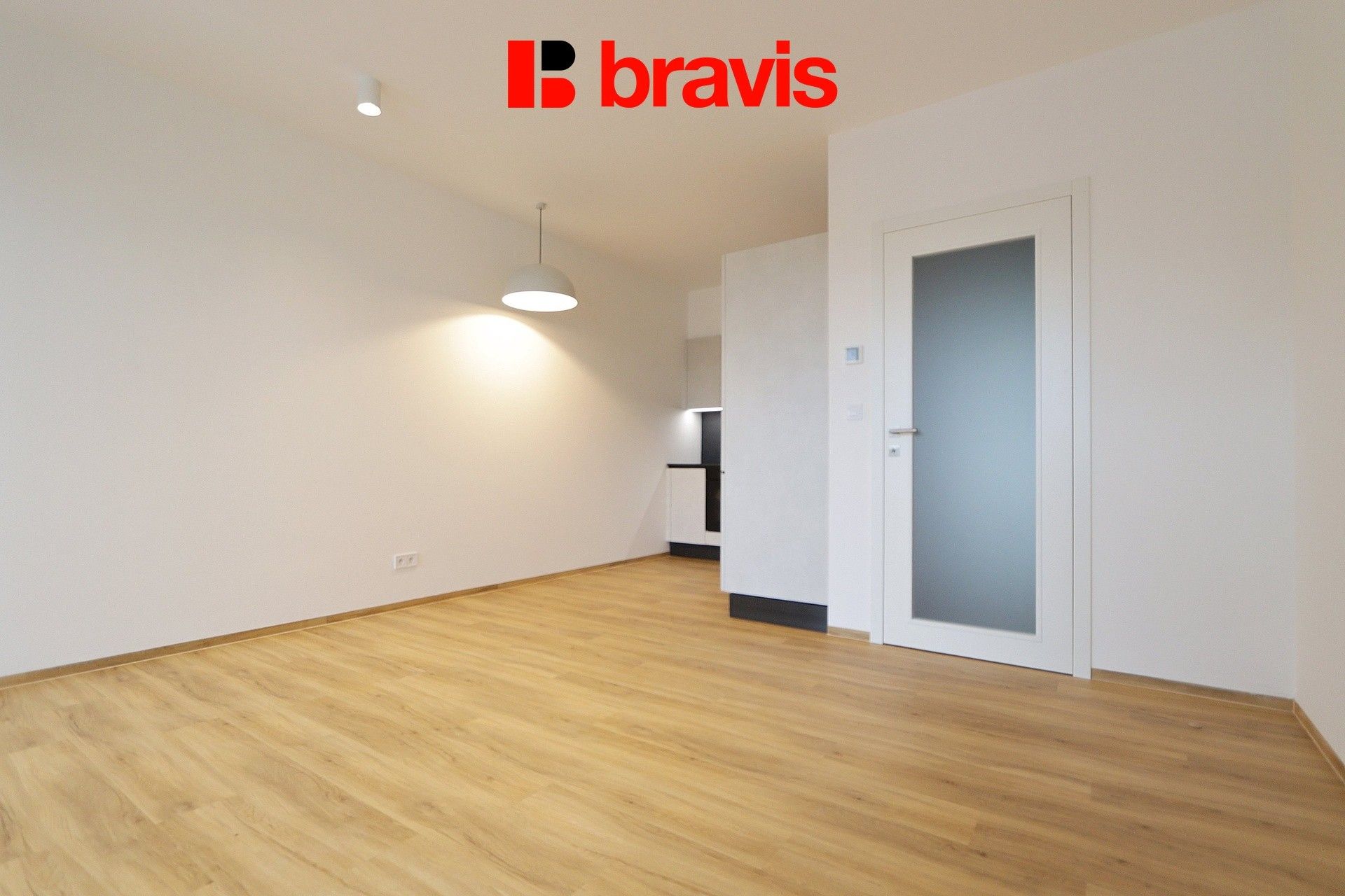 Pronájem bytu 2+kk 56 m² - foto 9