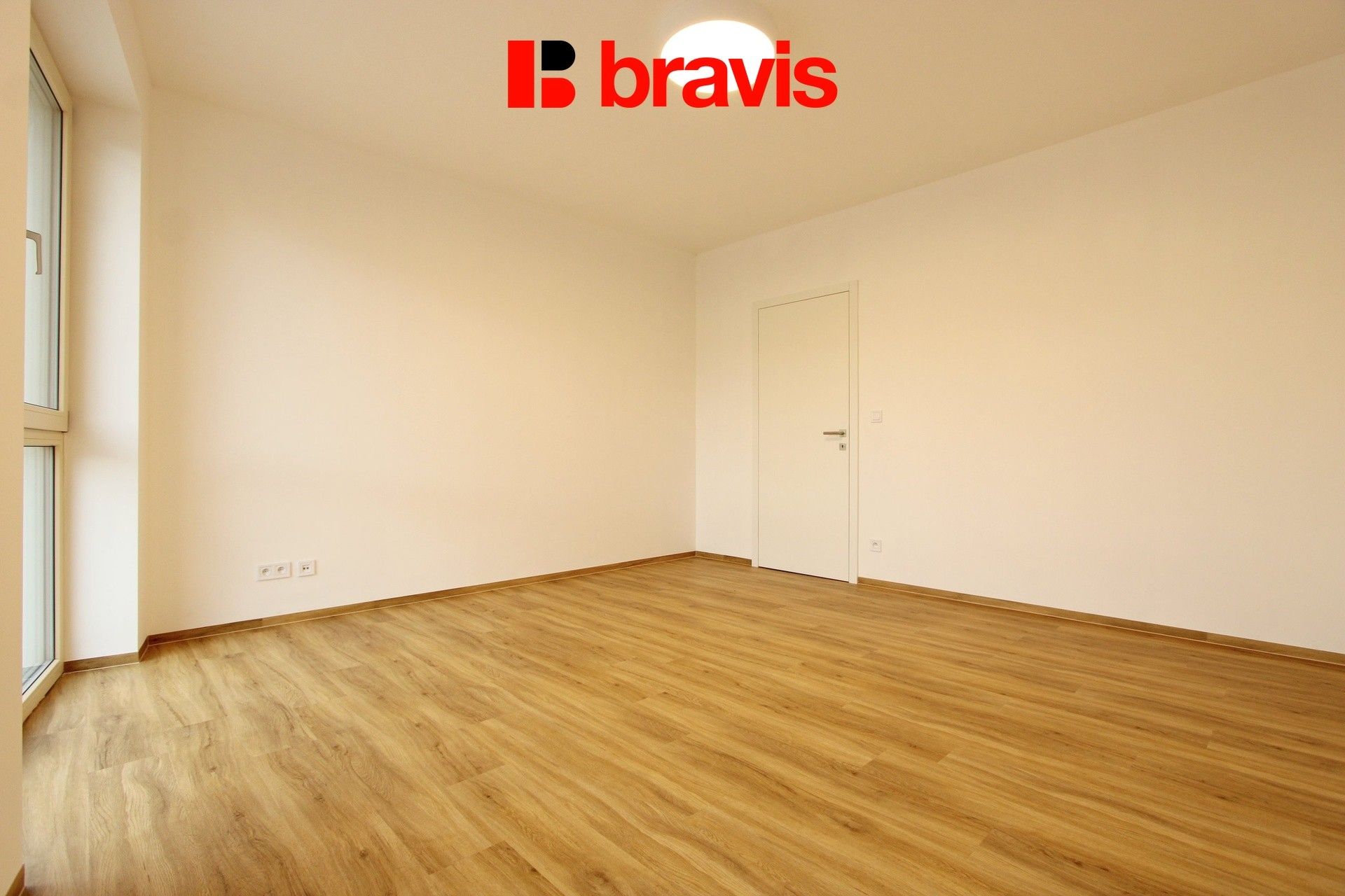 Pronájem bytu 2+kk 56 m² - foto 12
