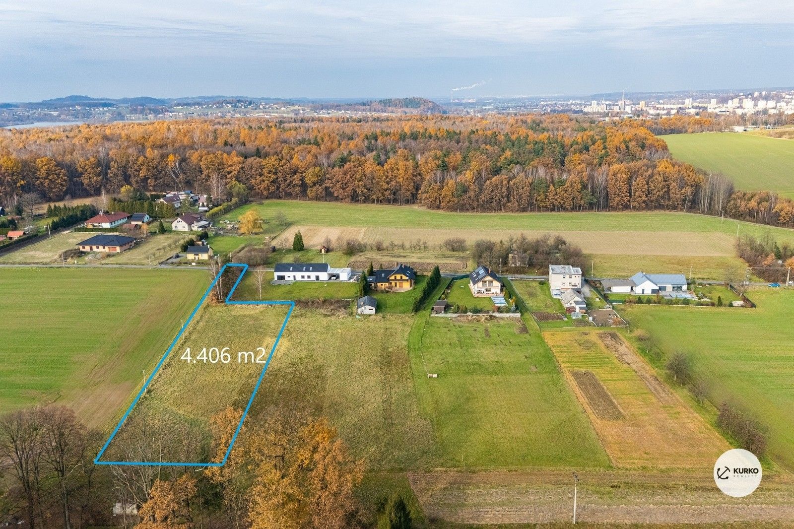 Pronájem pozemku 4406 m² - foto 2