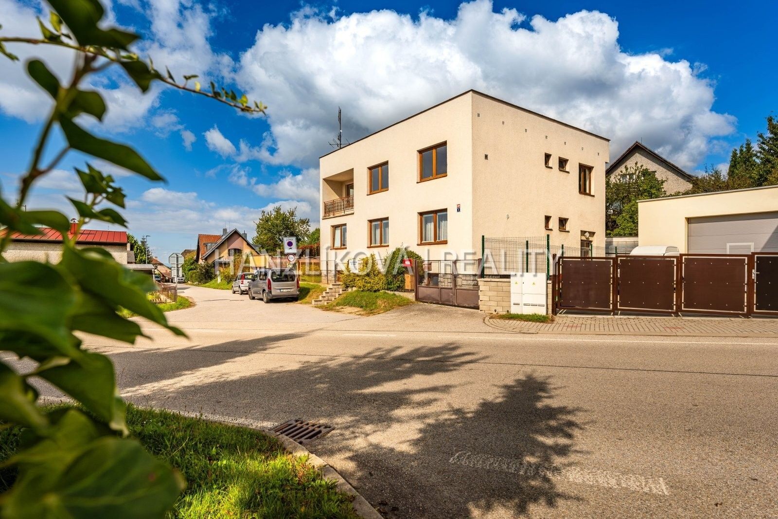 Prodej domu 200 m² - foto 2