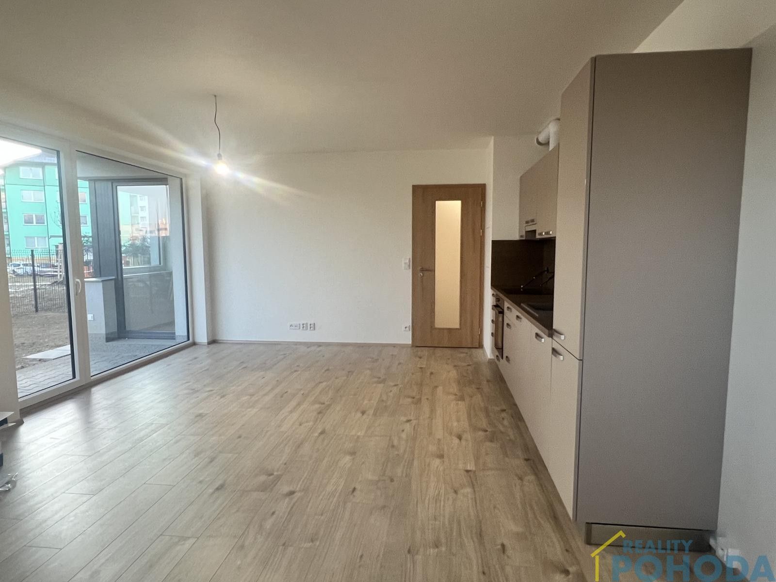 Pronájem bytu 2+kk 62 m² - foto 2