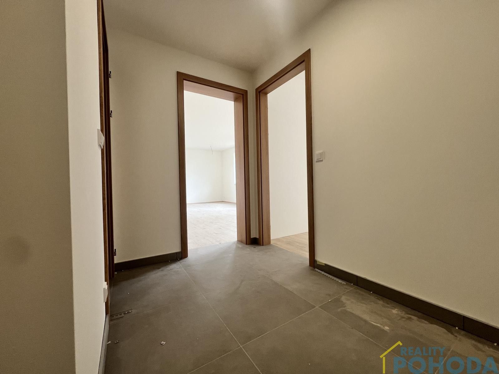 Pronájem bytu 2+kk 62 m² - foto 15
