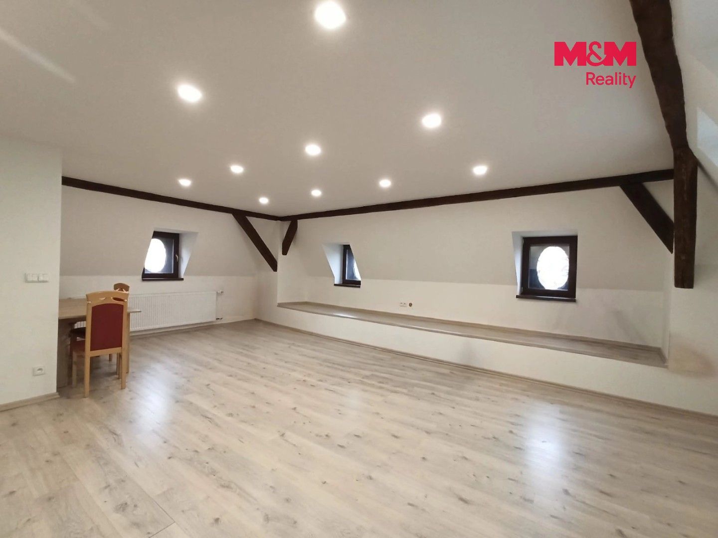 Pronájem bytu 3+kk 75 m² - foto 10