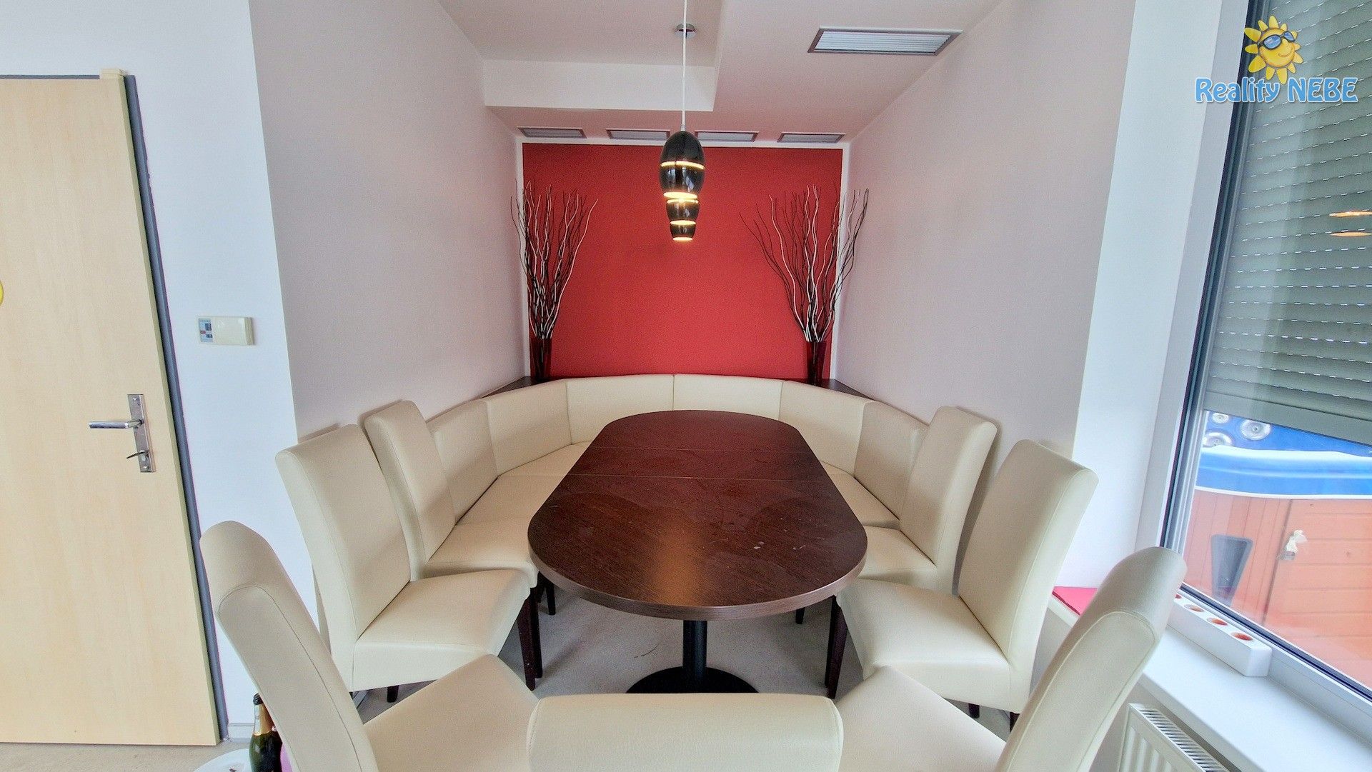 Pronájem komerčního prostoru 214 m² - foto 6