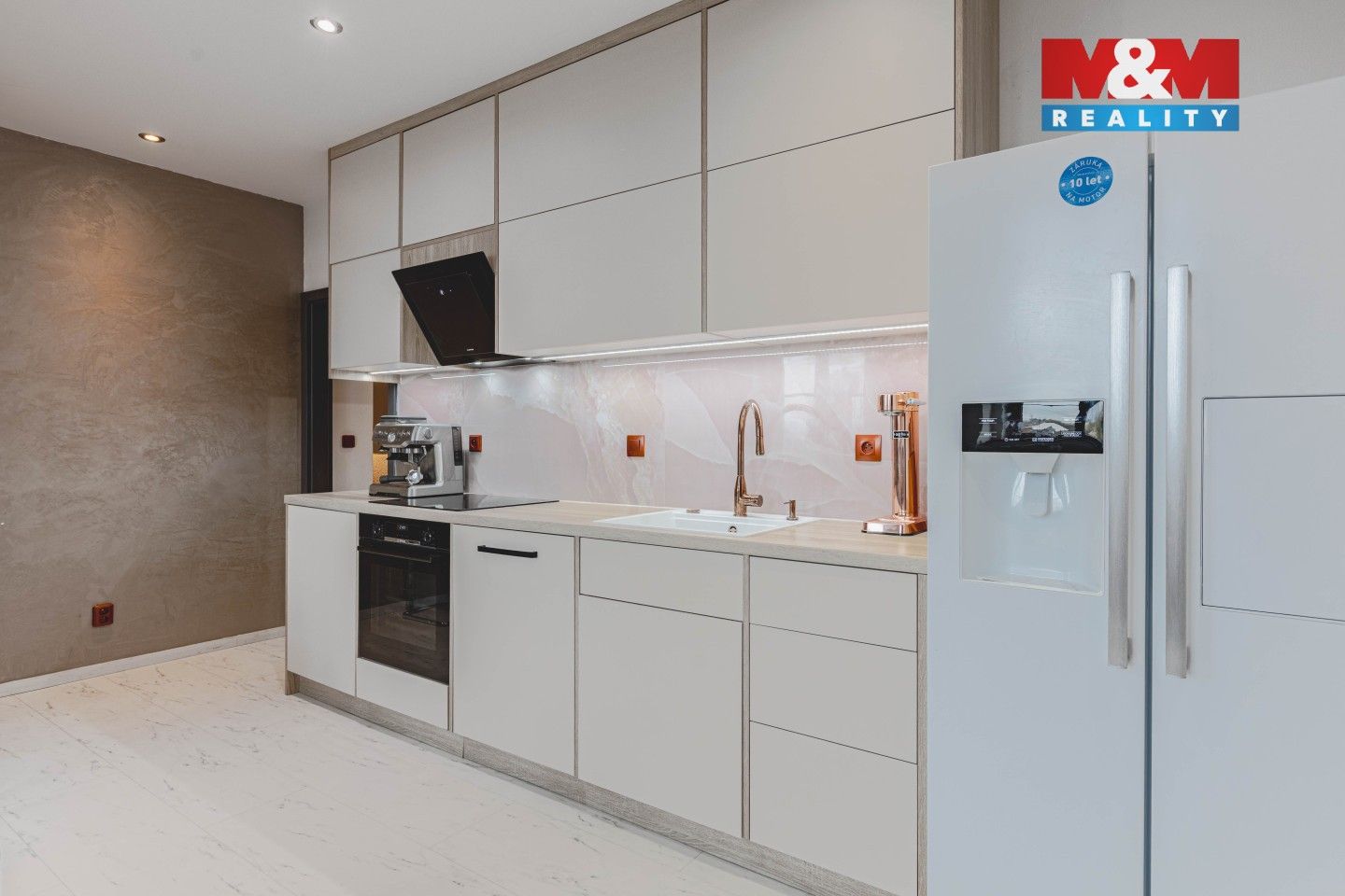 Prodej bytu 4+kk 78 m² - foto 3