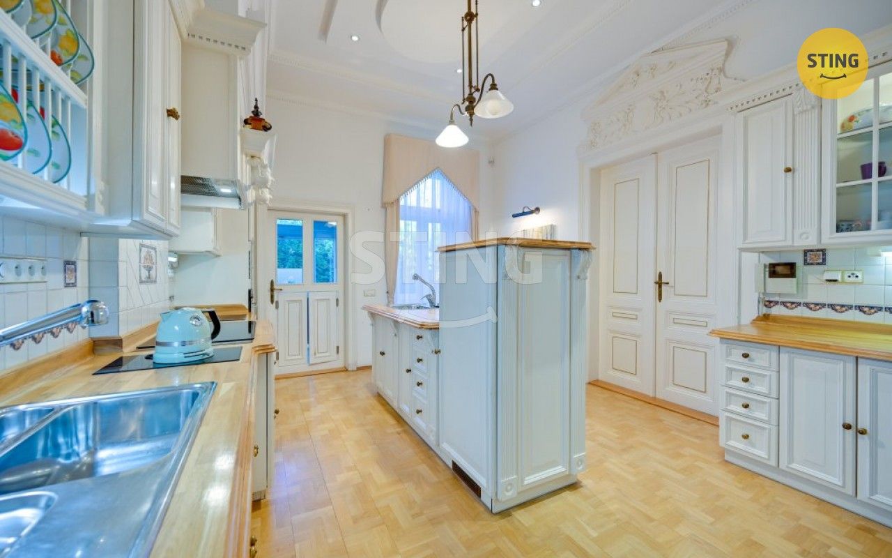 Prodej domu 700 m² - foto 10