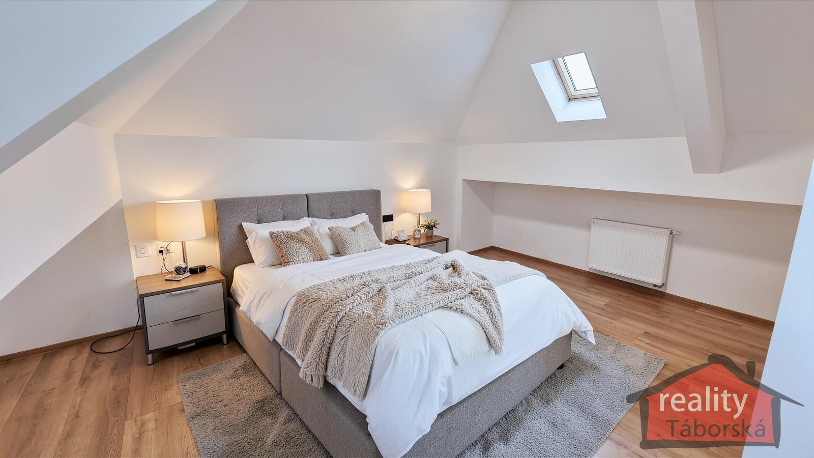 Prodej bytu 2+kk 82 m² - foto 1