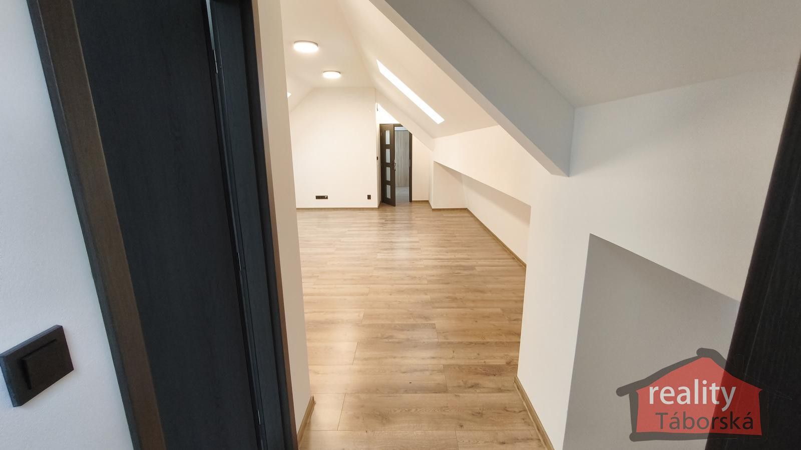 Prodej bytu 2+kk 82 m² - foto 12