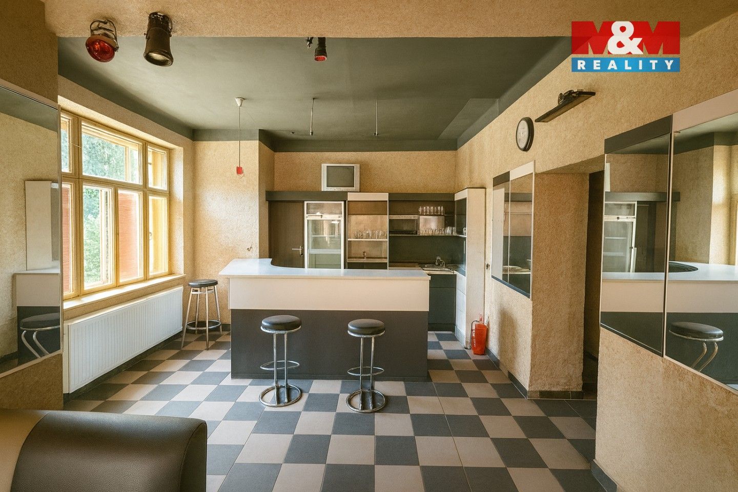 Prodej domu 650 m² - foto 3
