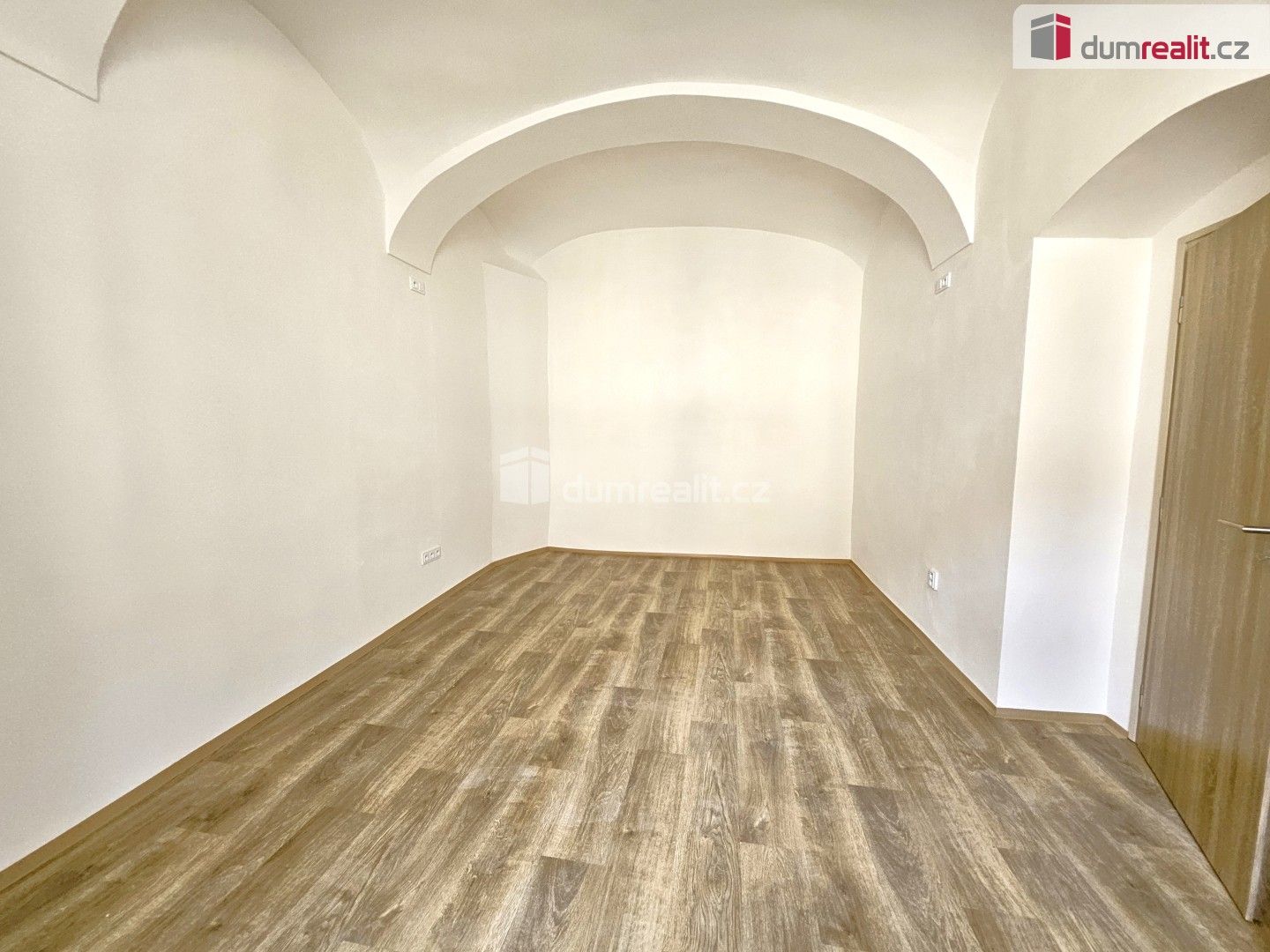 Pronájem bytu 1+1 59 m² - foto 3