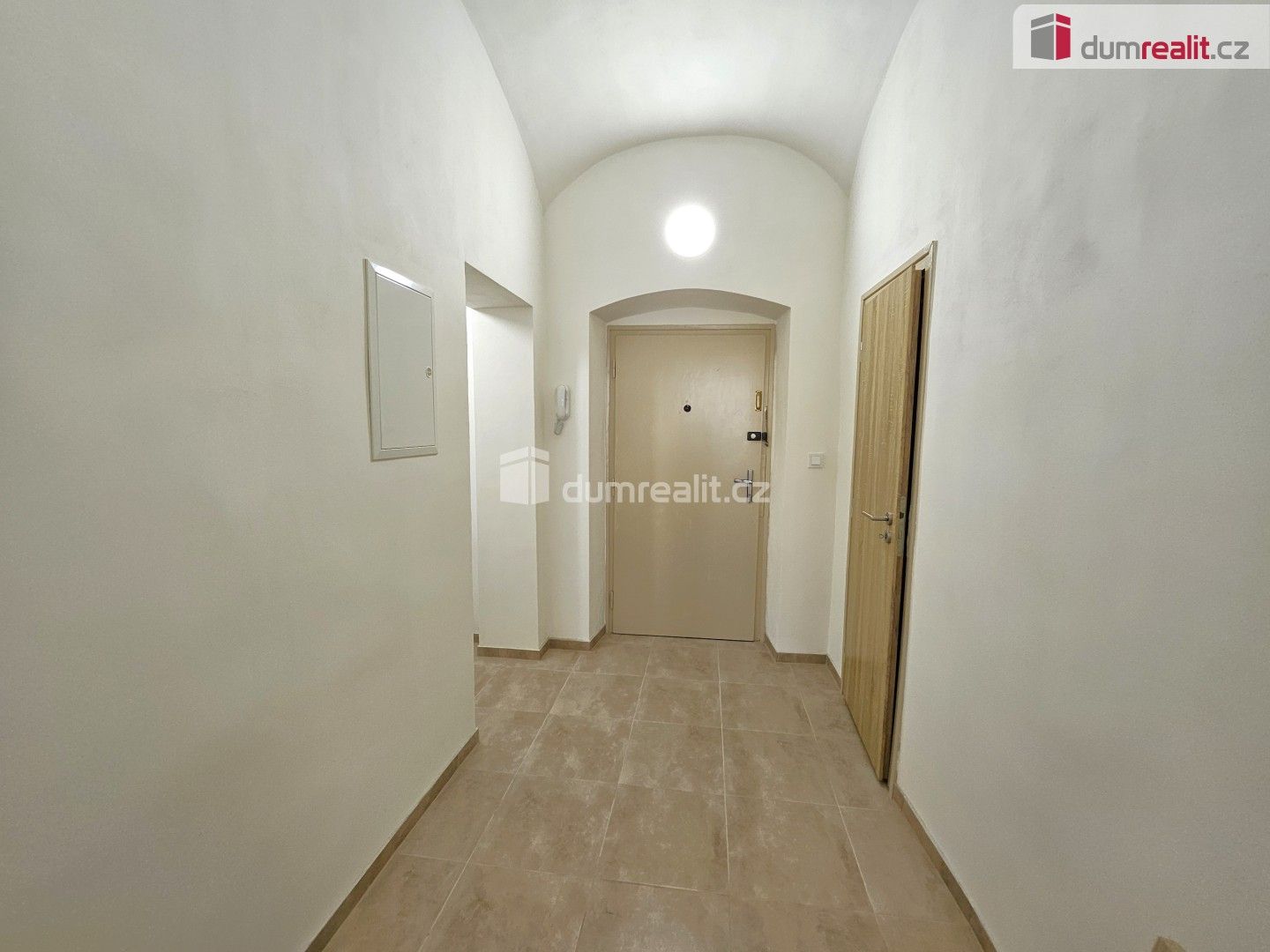 Pronájem bytu 1+1 59 m² - foto 6