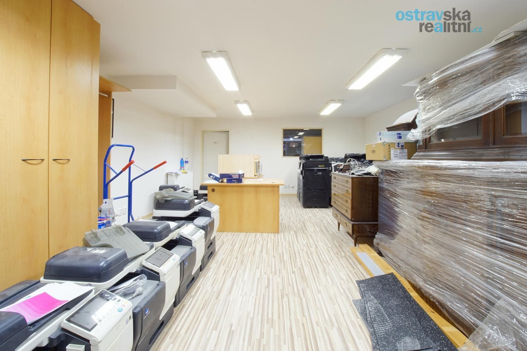 Prodej komerčního prostoru 350 m² - foto 9
