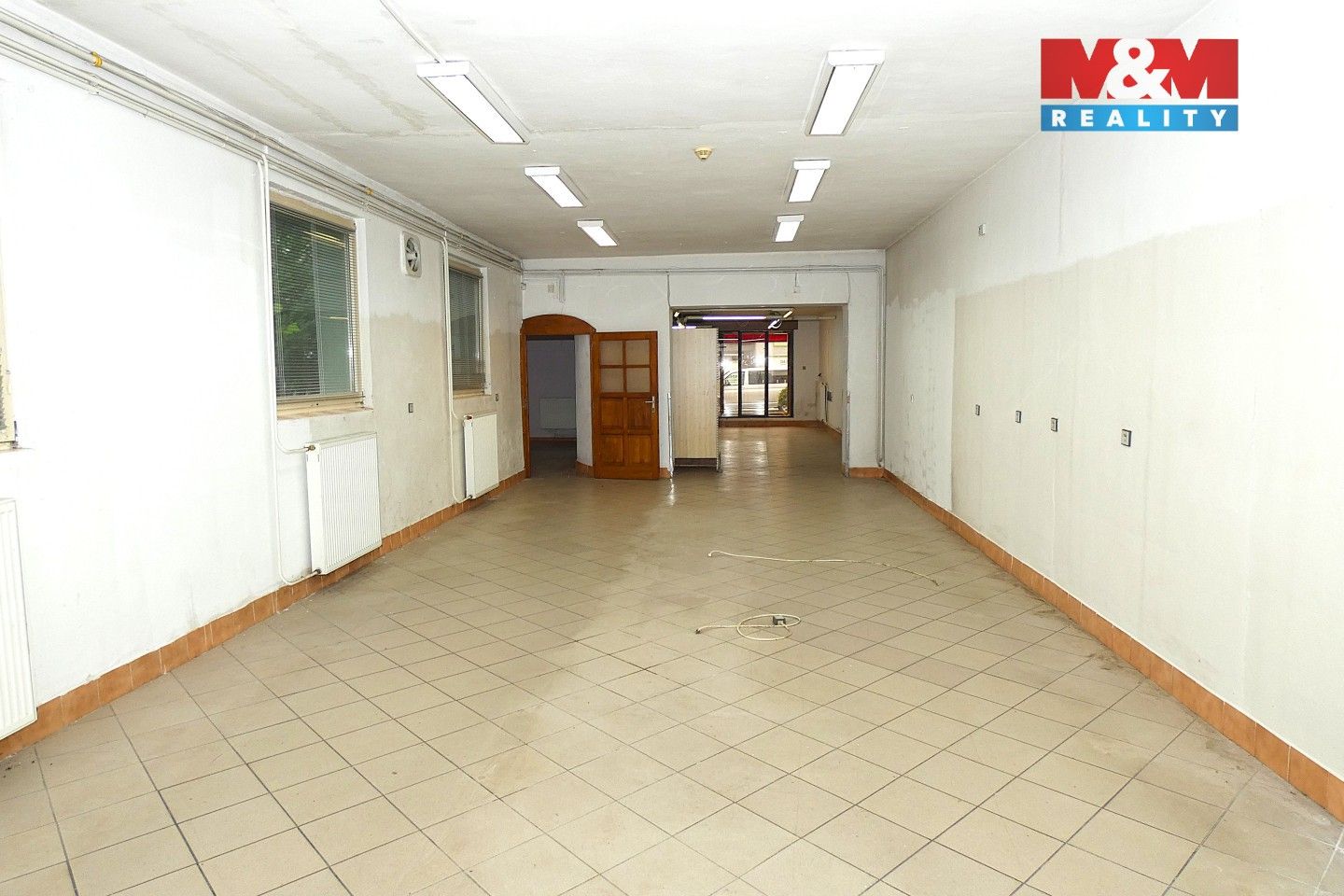Pronájem komerčního prostoru 201 m² - foto 7