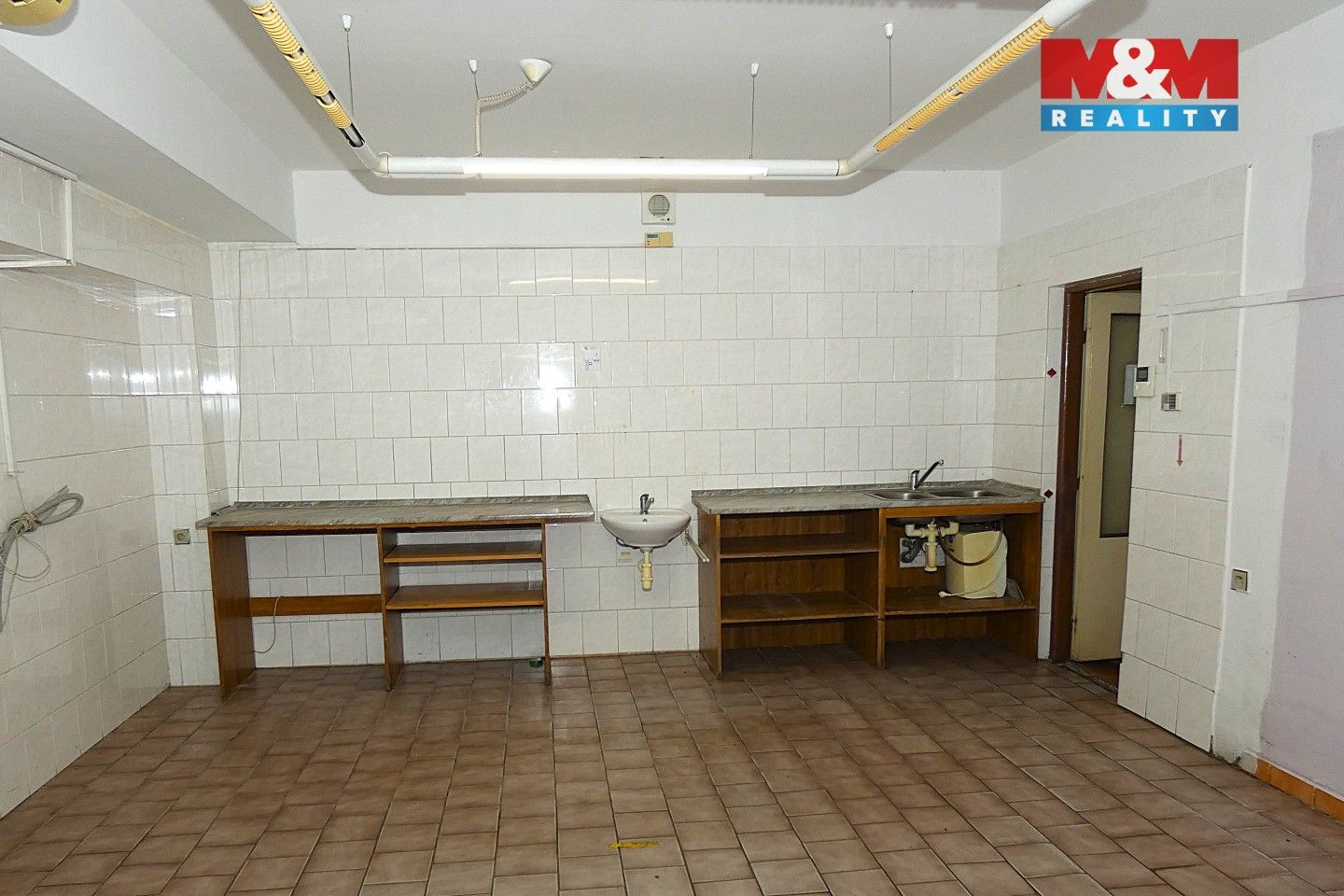 Pronájem komerčního prostoru 201 m² - foto 6