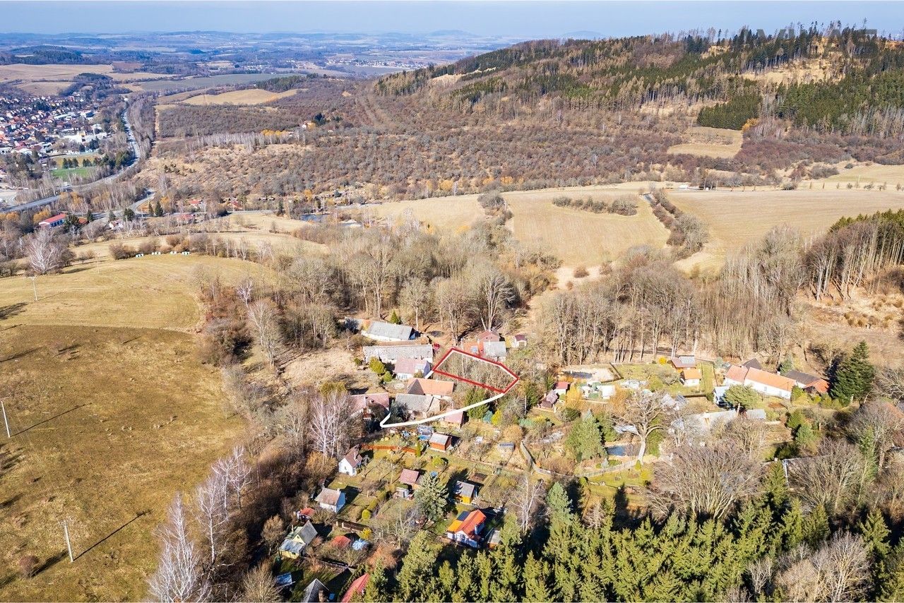 Prodej pozemku 800 m² - foto 2