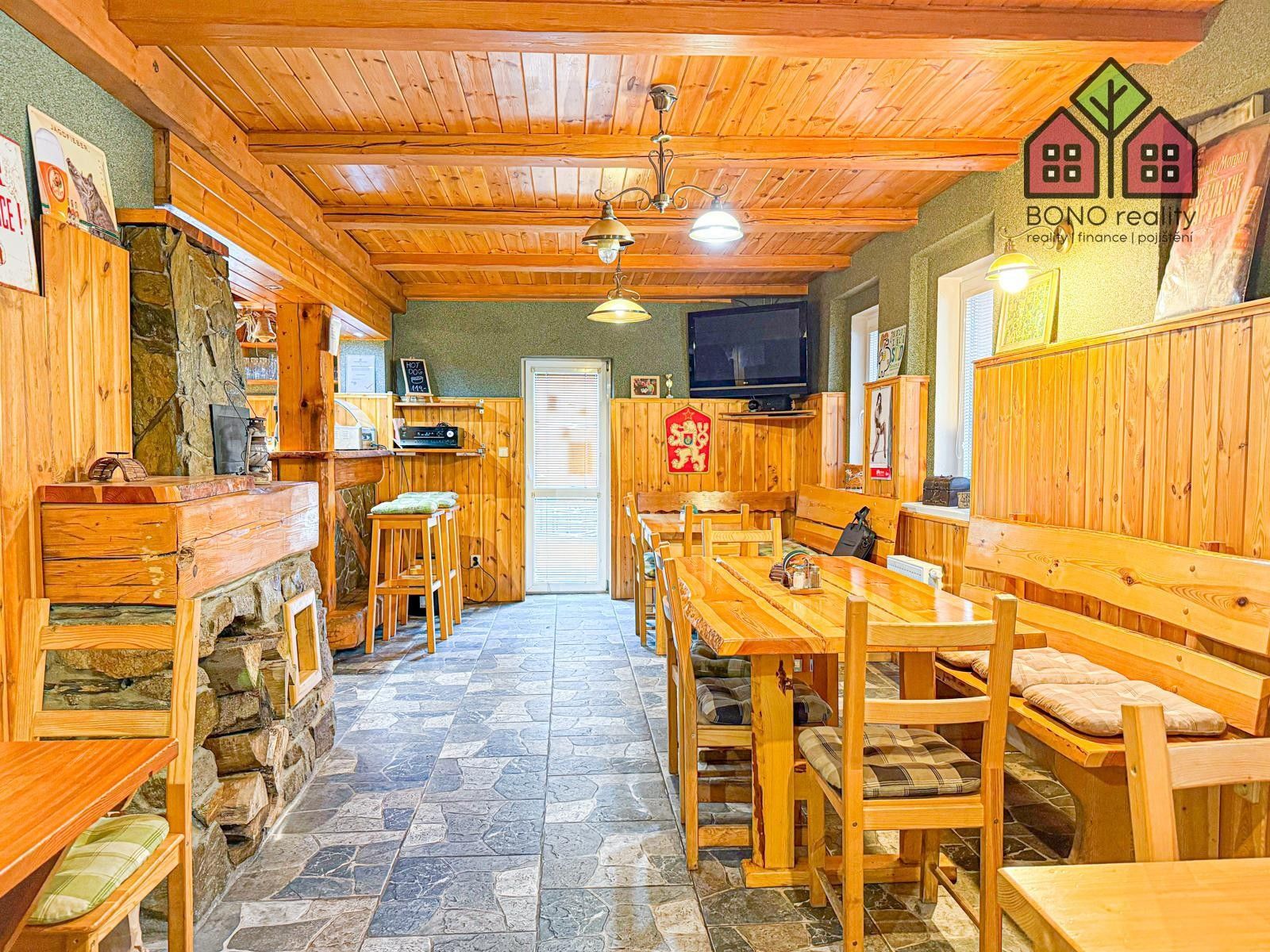 Prodej komerčního prostoru 216 m² - foto 12