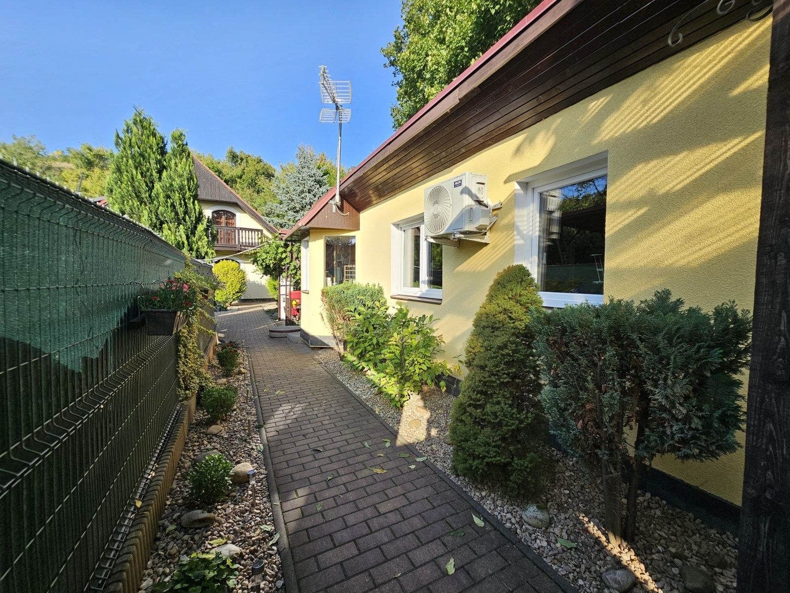 Prodej nemovitosti 350 m² - foto 3