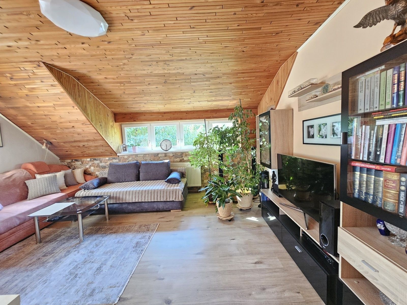 Prodej nemovitosti 350 m² - foto 9