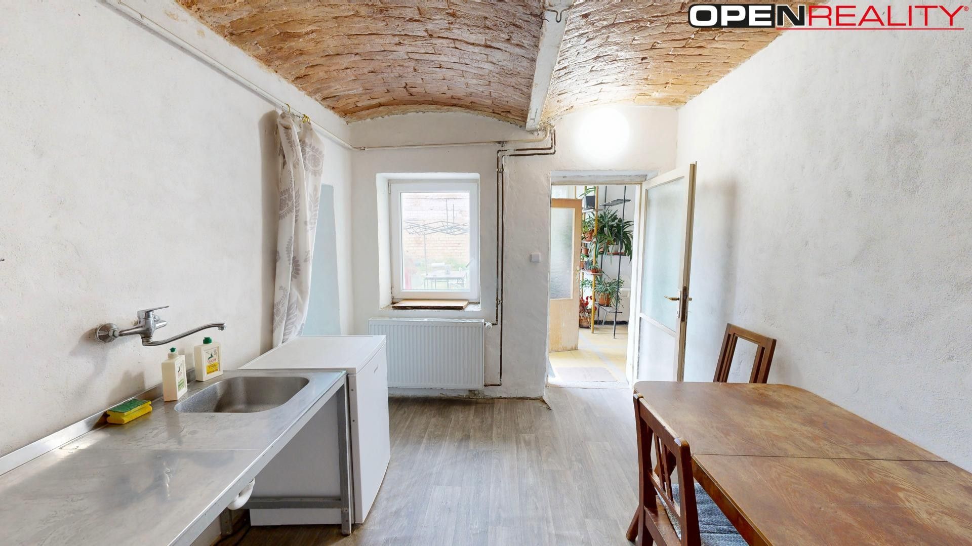 Pronájem nemovitosti 380 m² - foto 22