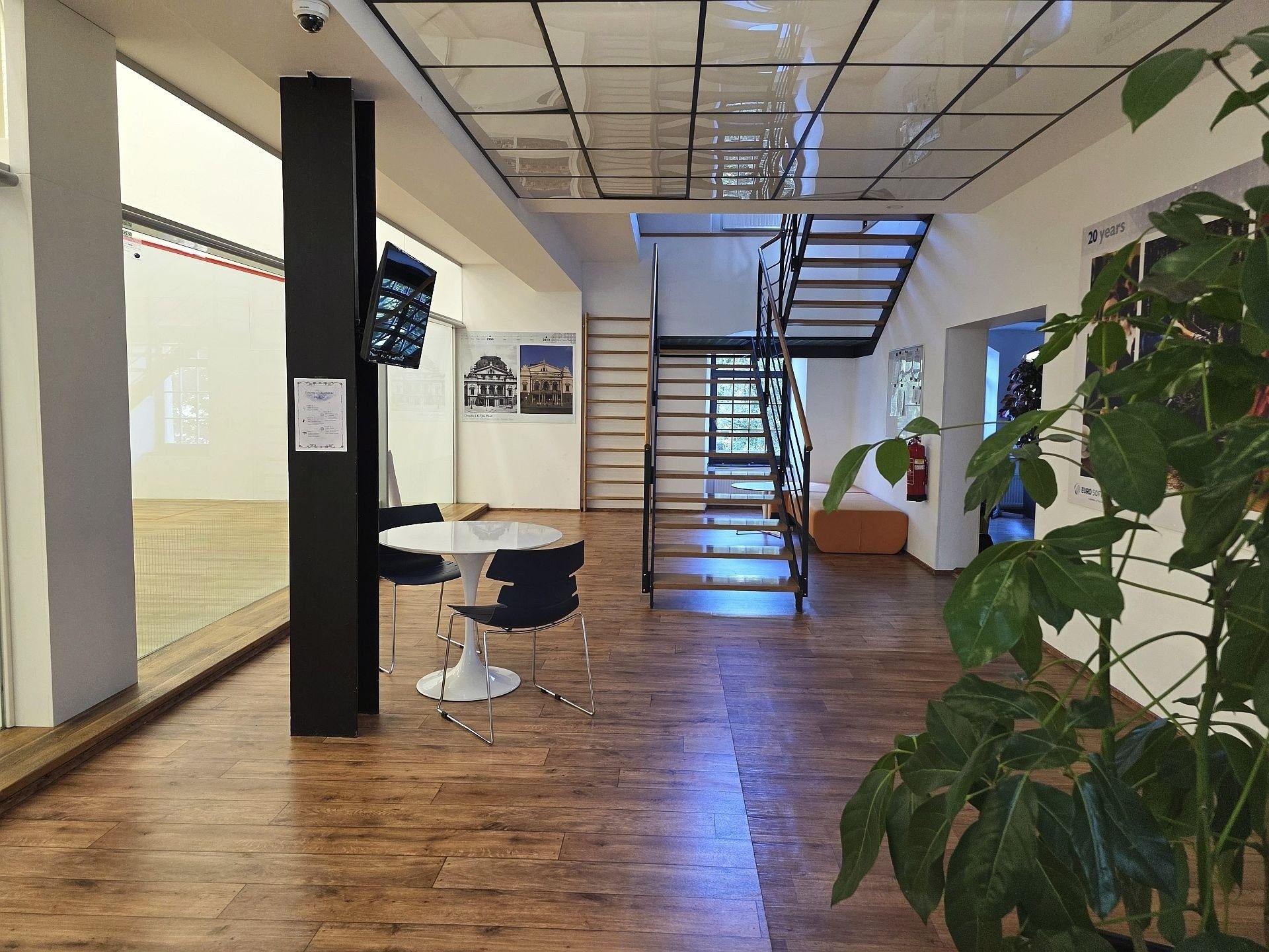 Pronájem komerčního prostoru 275 m² - foto 3