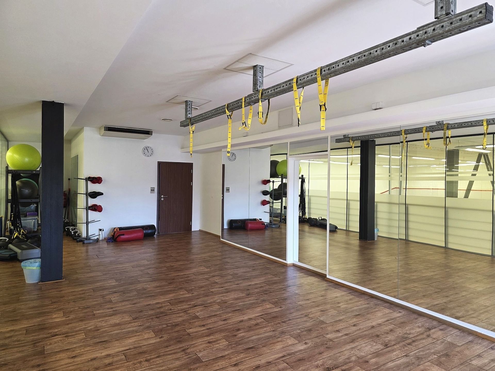 Pronájem komerčního prostoru 275 m² - foto 15