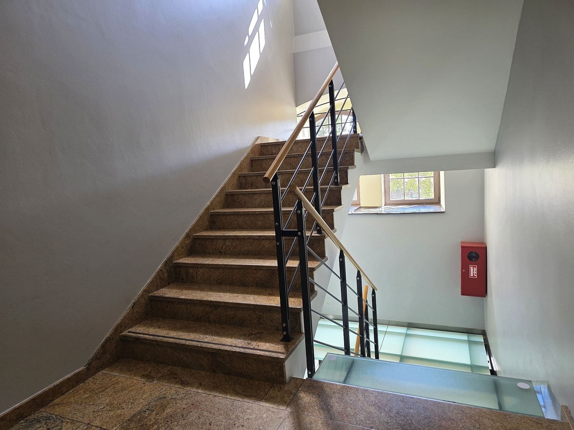 Pronájem komerčního prostoru 275 m² - foto 17