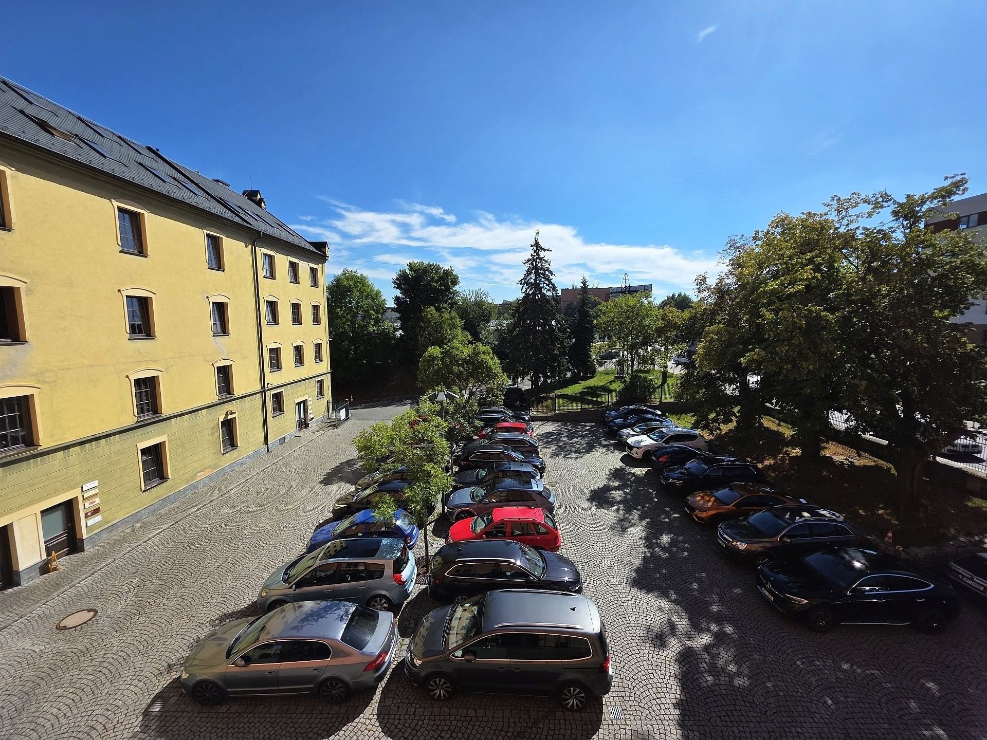 Pronájem komerčního prostoru 275 m² - foto 19