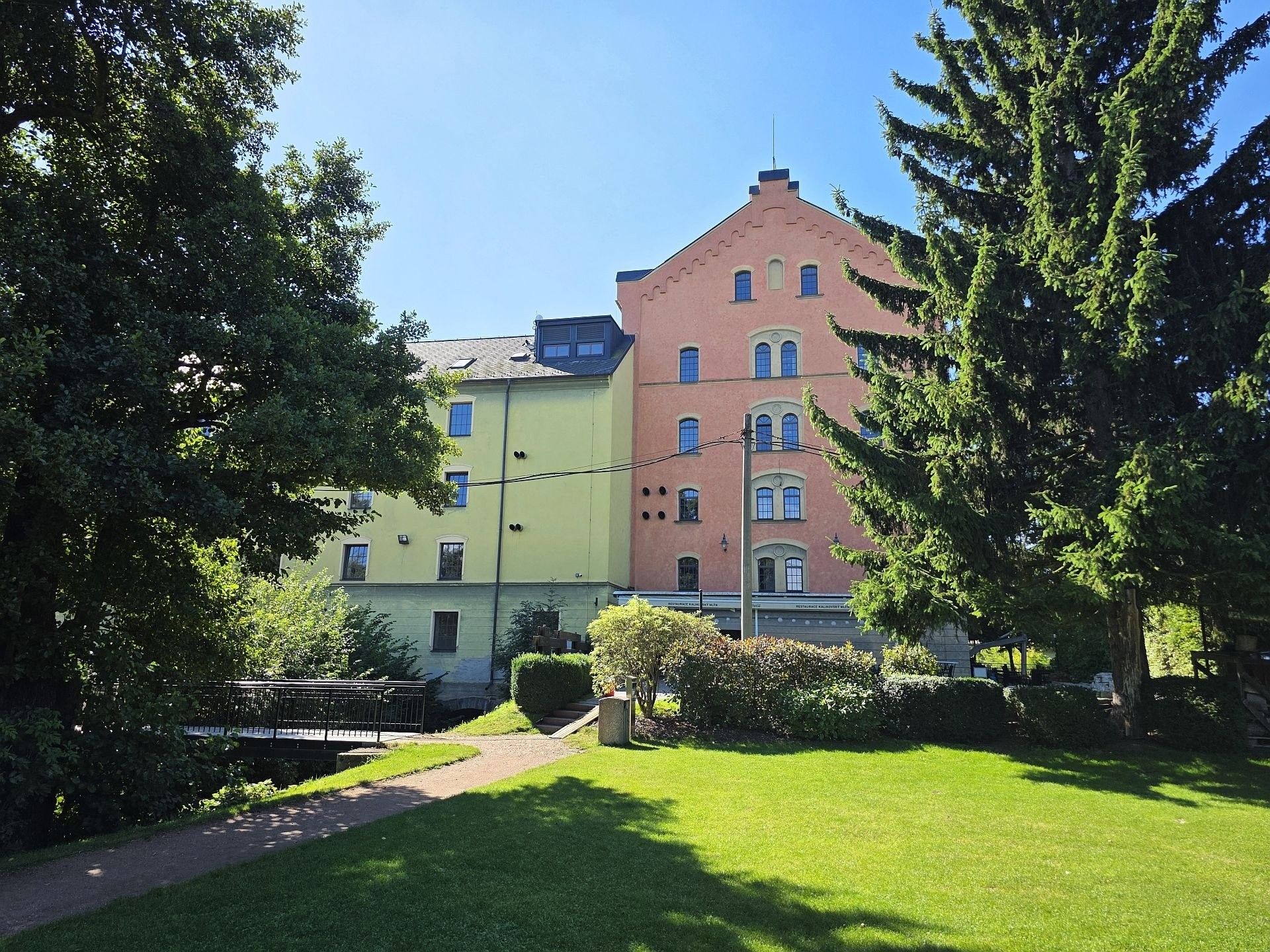 Pronájem komerčního prostoru 275 m² - foto 26