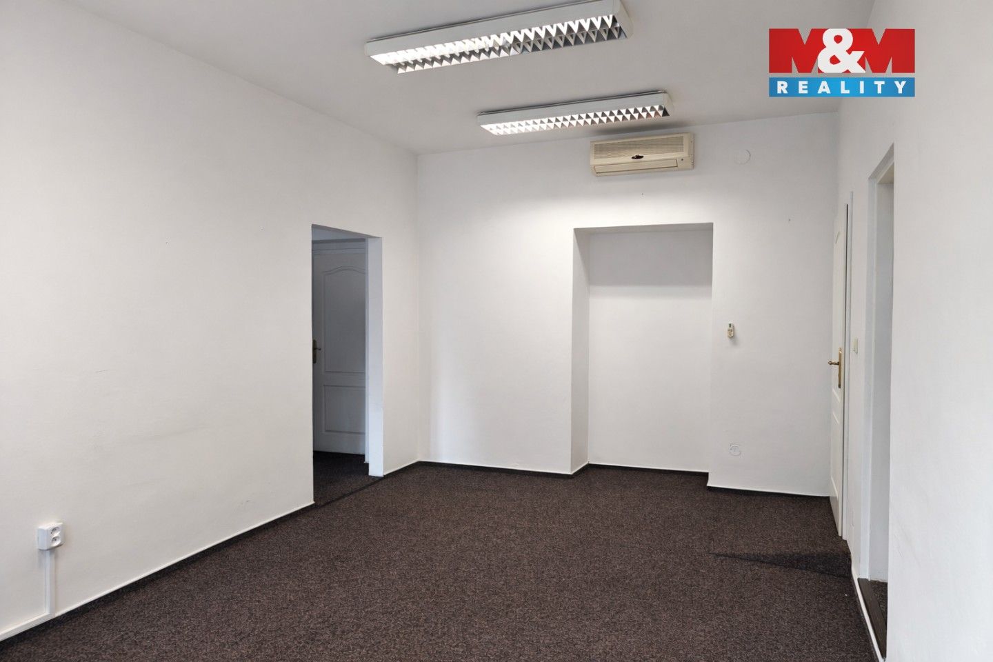 Pronájem komerčního prostoru 73 m² - foto 4