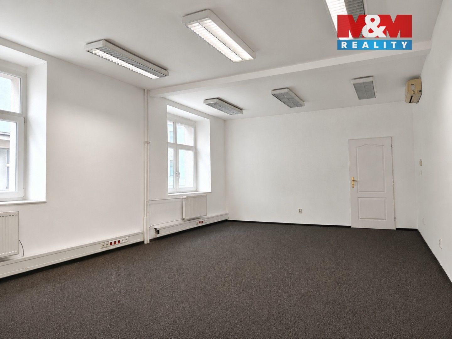 Pronájem komerčního prostoru 73 m² - foto 7