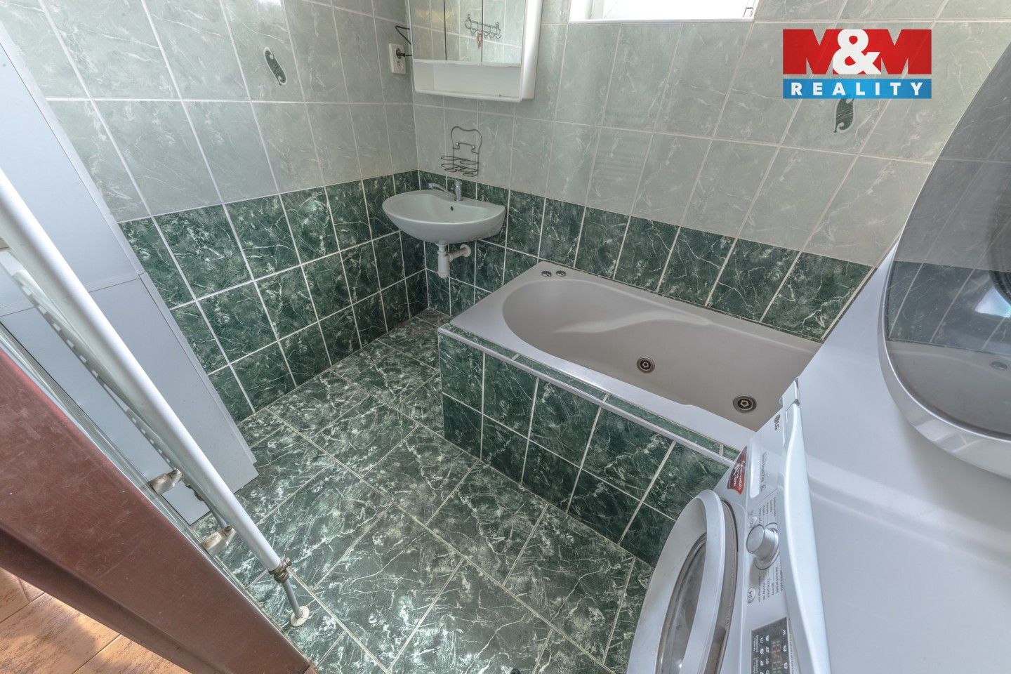 Prodej komerčního prostoru 1500 m² - foto 16
