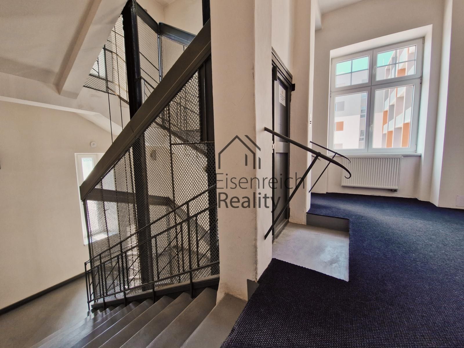 Pronájem komerčního prostoru 250 m² - foto 15