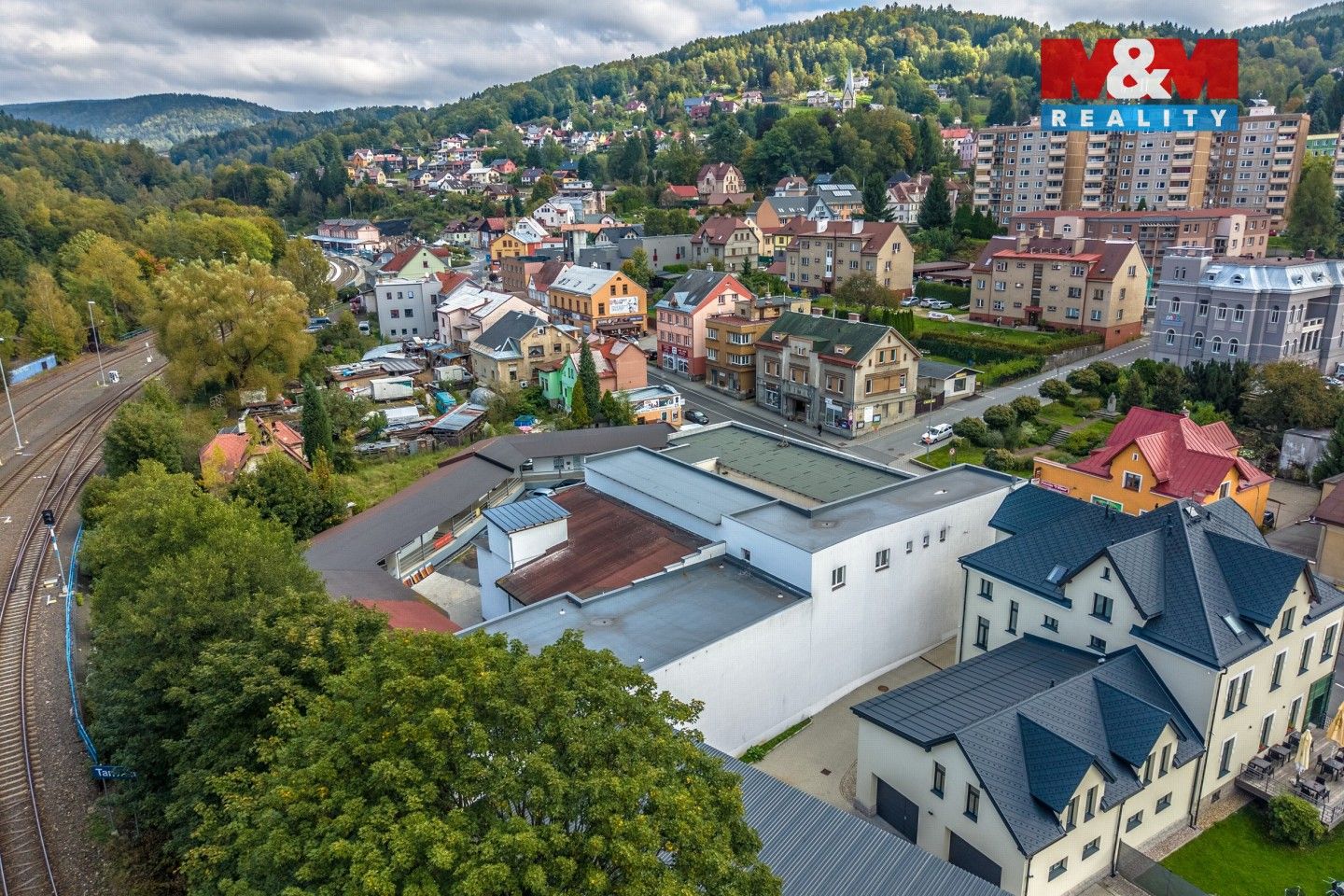 Prodej komerčního prostoru 1500 m² - foto 21