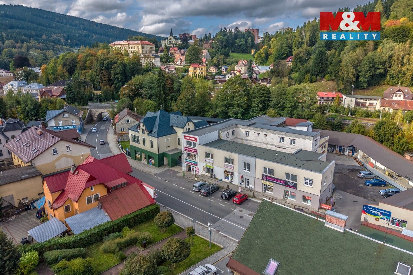 Prodej komerčního prostoru 1500 m² - foto 23