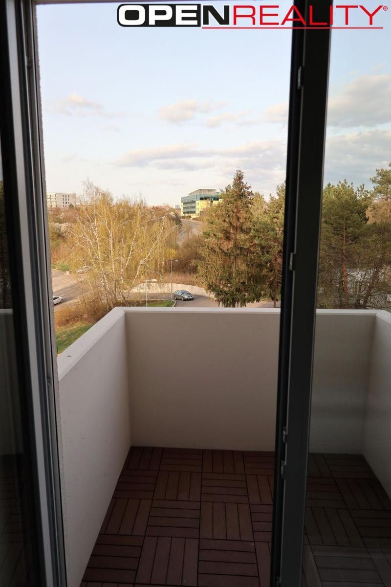 Pronájem bytu 2+kk 66 m² - foto 16