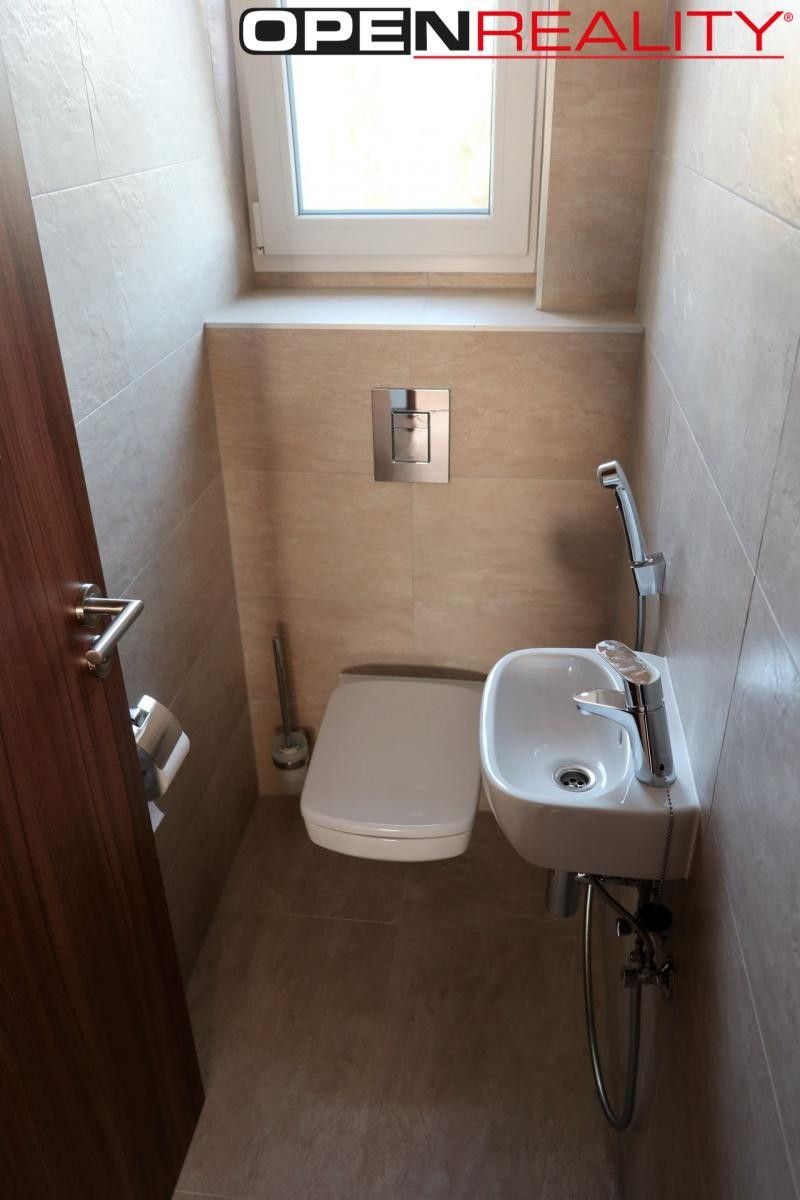 Pronájem bytu 2+kk 66 m² - foto 21