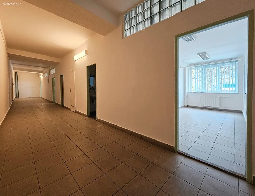 Pronájem komerčního prostoru 1463 m² - foto 5