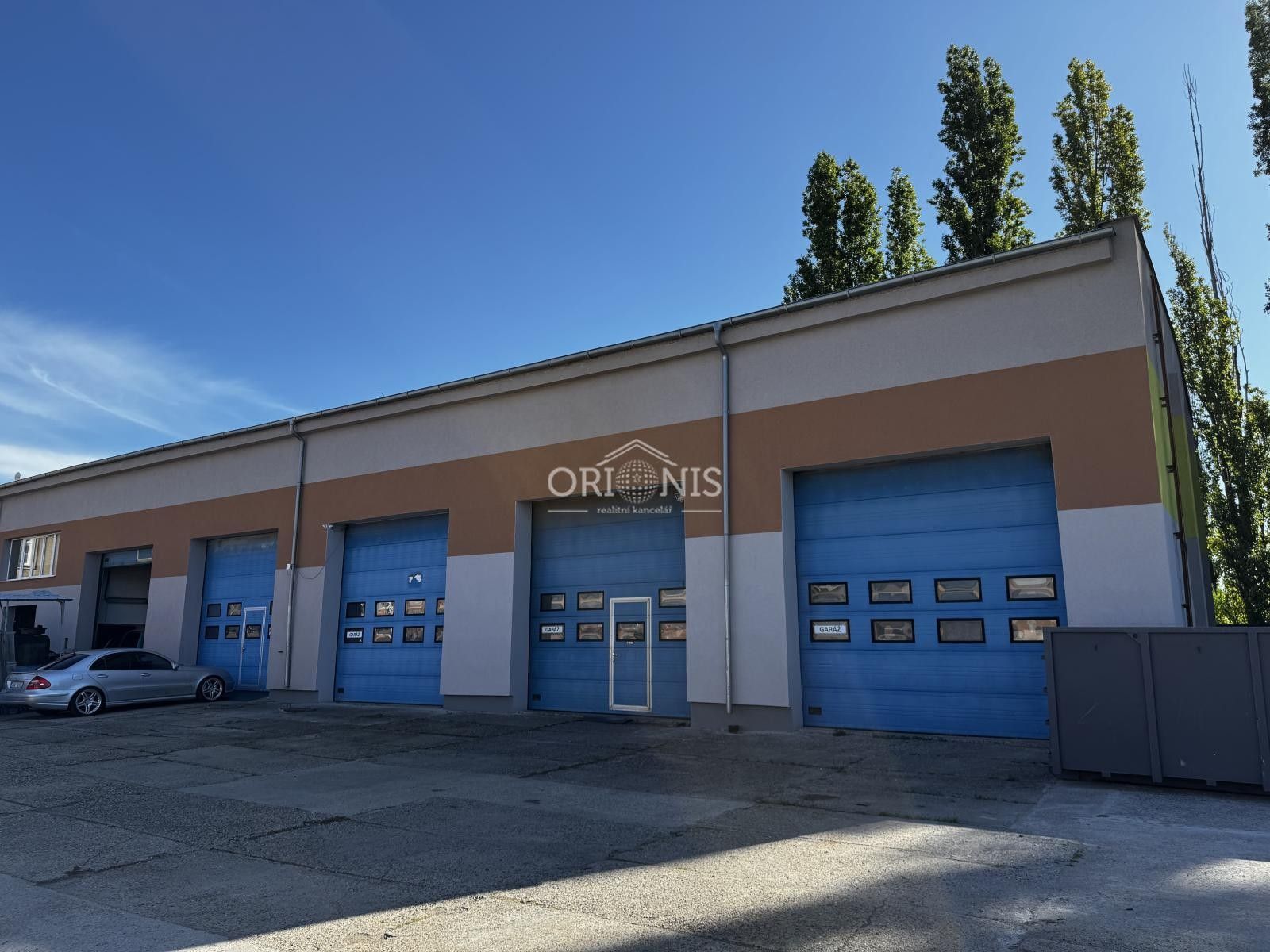 Pronájem komerčního prostoru 370 m² - foto 4