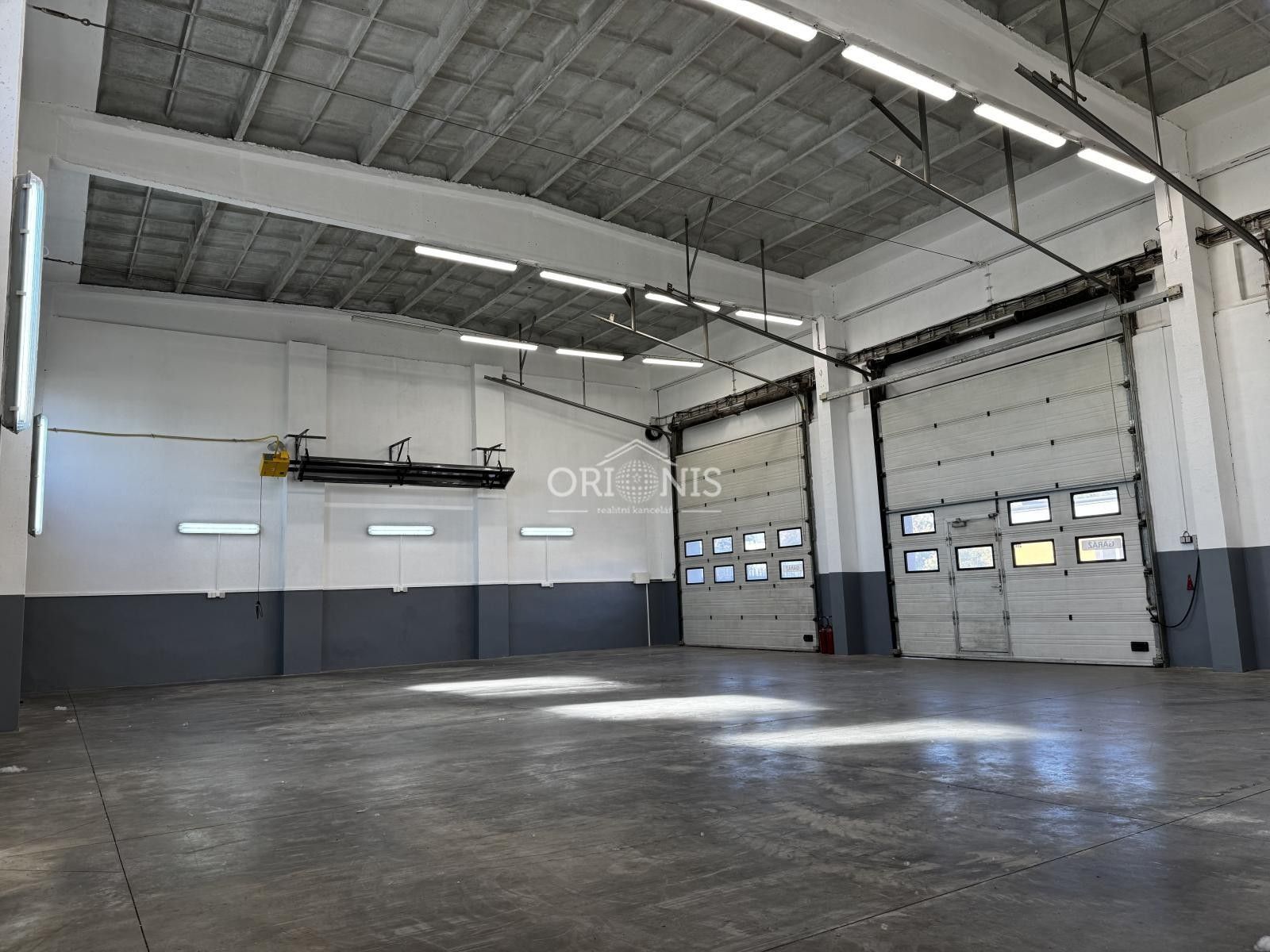 Pronájem komerčního prostoru 370 m² - foto 5