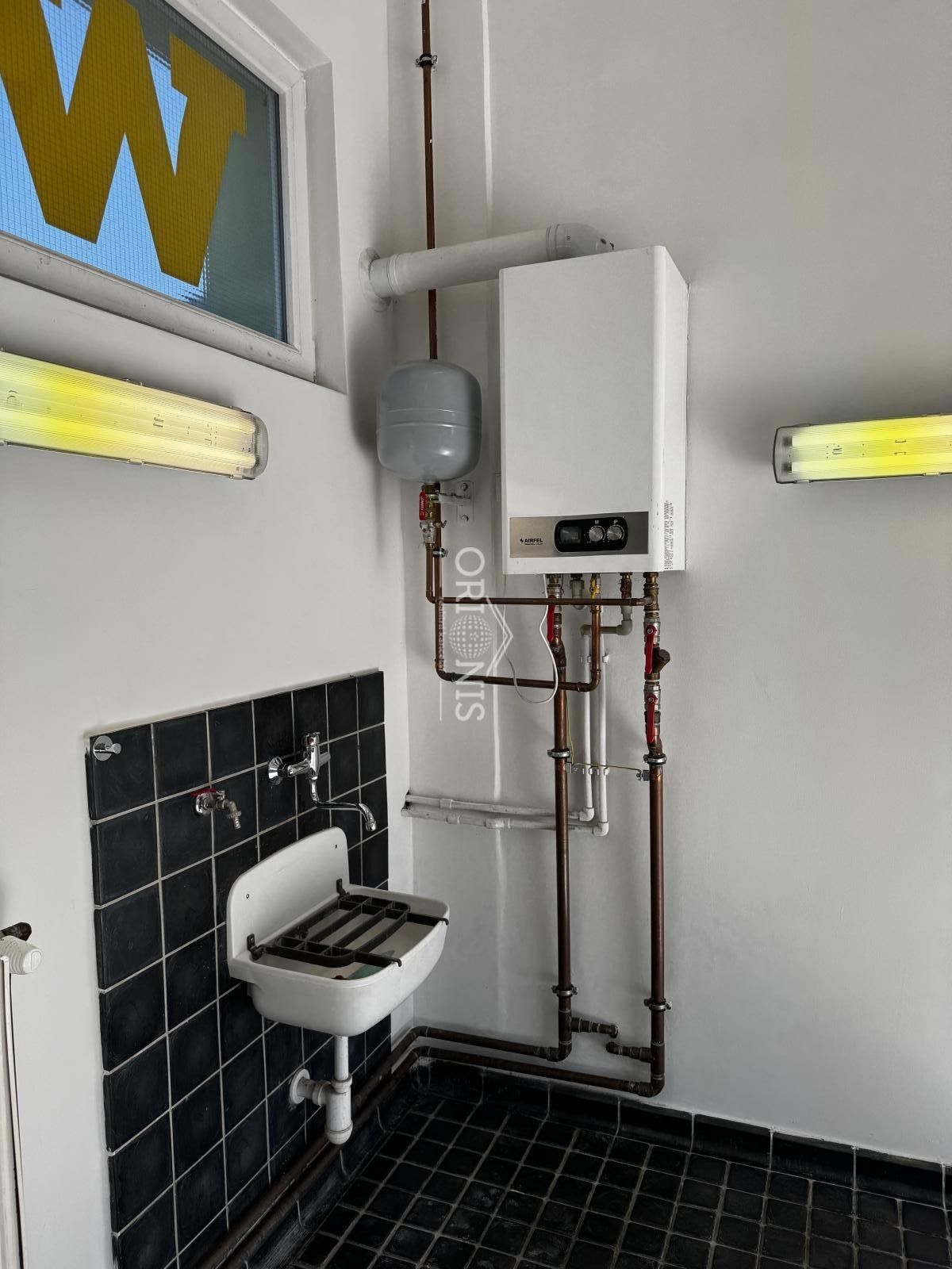 Pronájem komerčního prostoru 147 m² - foto 12