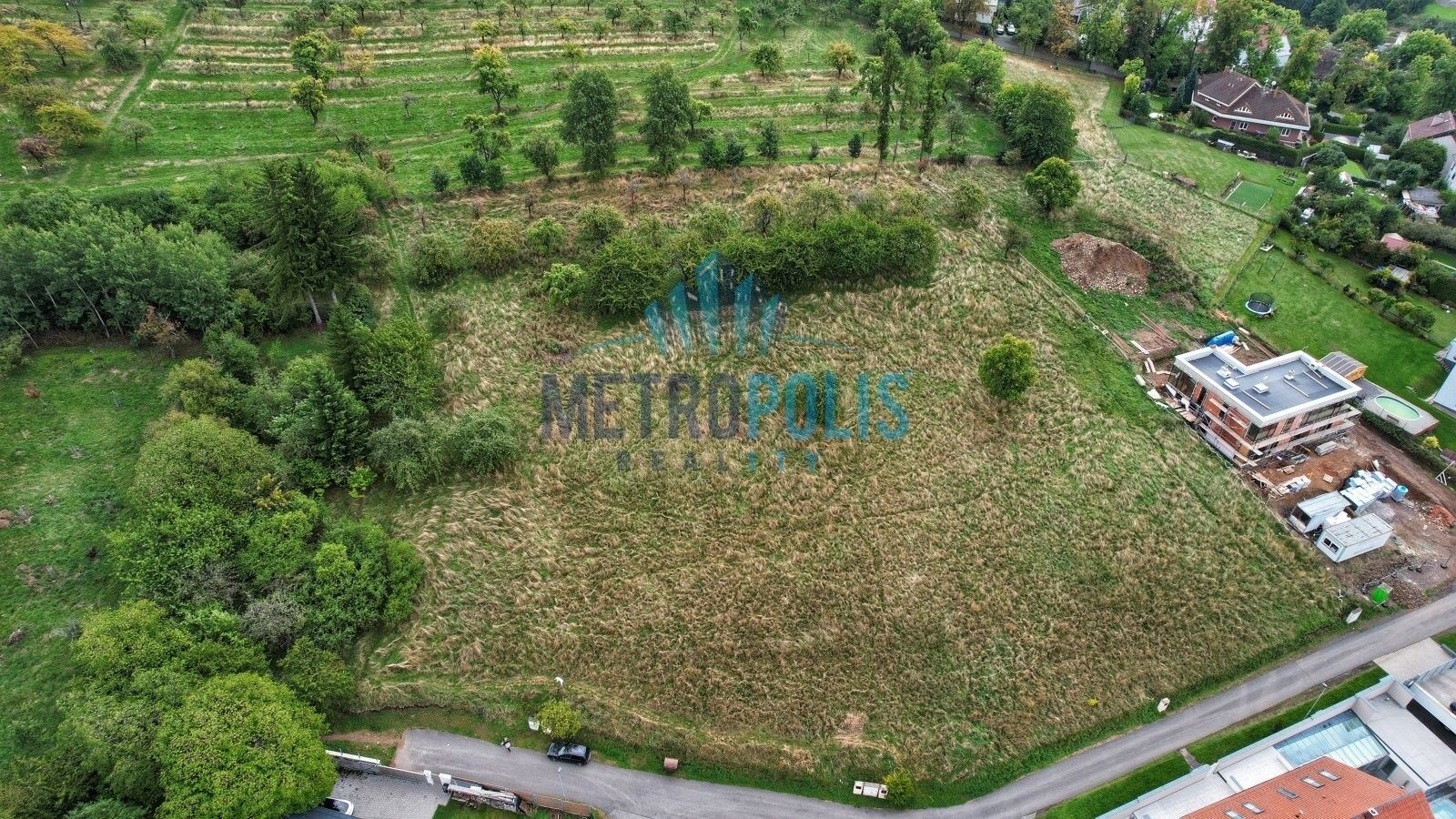 Prodej pozemku 2673 m² - foto 2