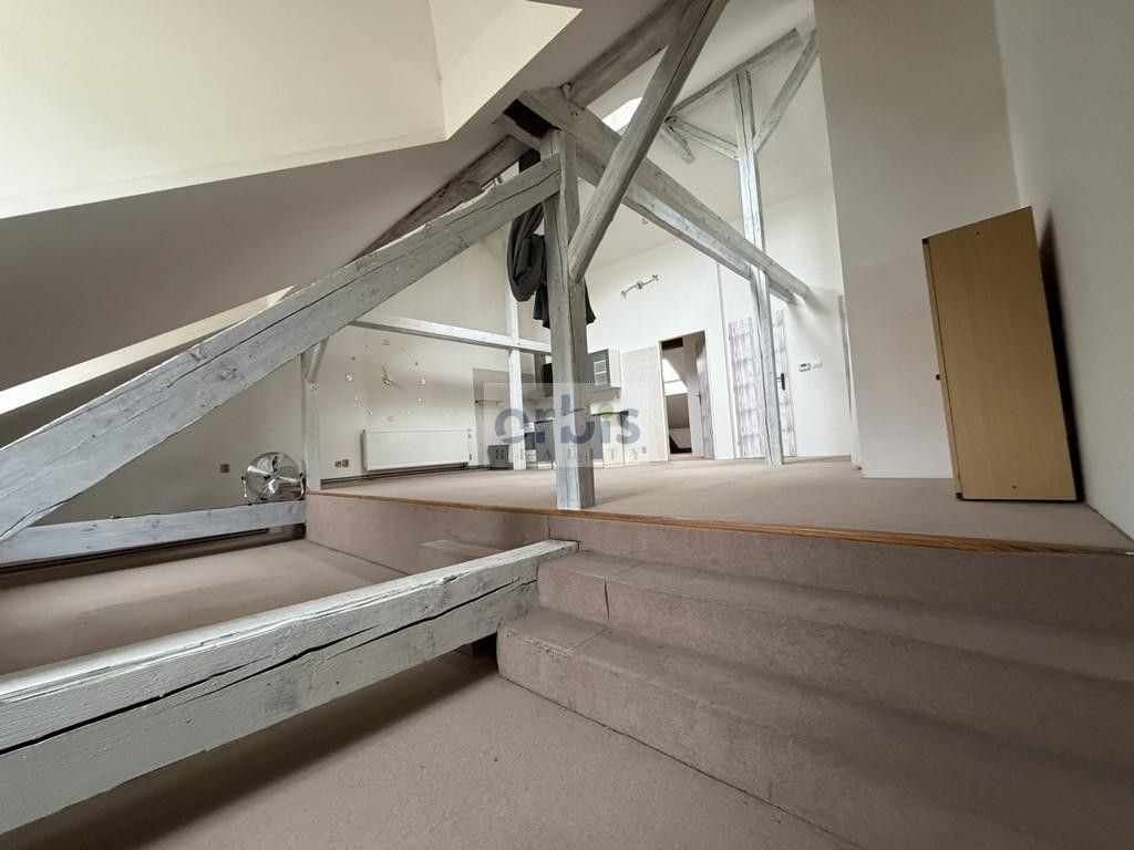 Pronájem bytu 2+1 77 m² - foto 5