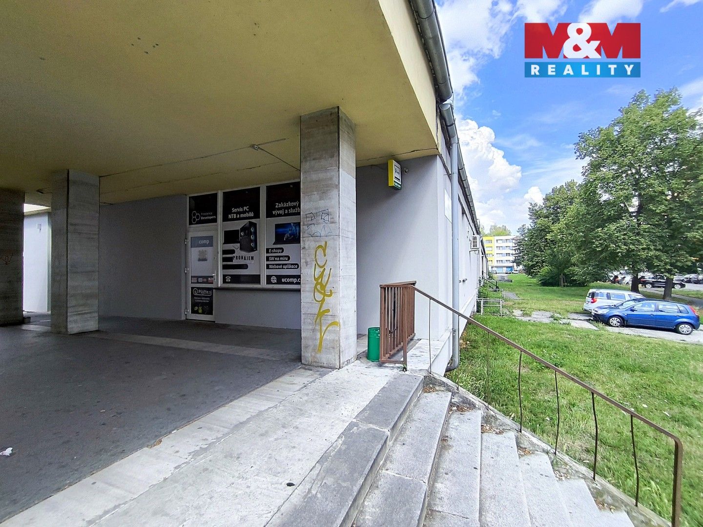 Prodej komerčního prostoru 2200 m² - foto 3